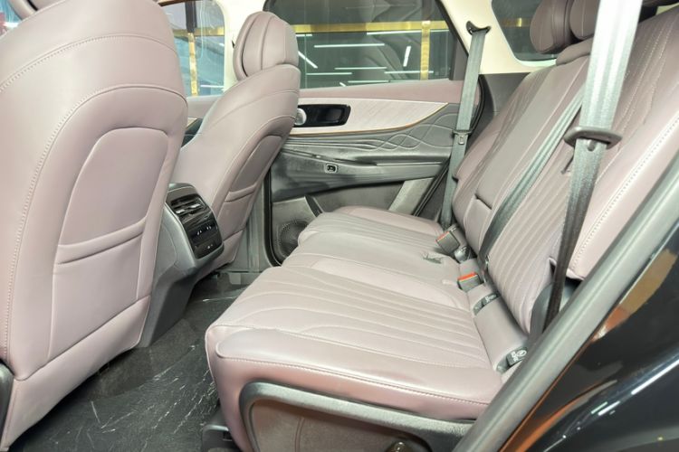 Used Chery Tiggo 9 C-DM 2025 1.5T 106KM Enjoy Edition 5 Seats Lithium-Ion Battery Interior 9