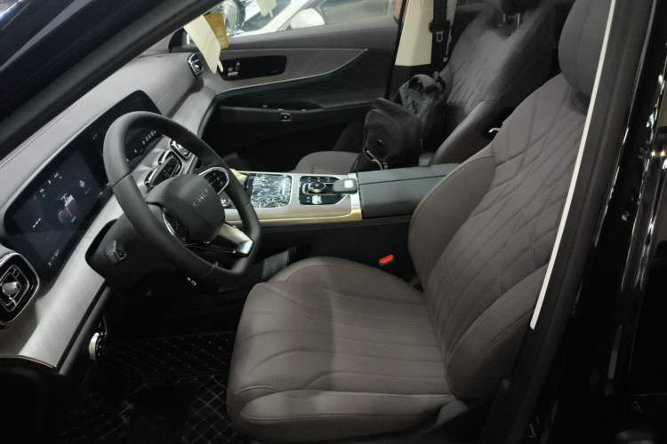 Used Chery Tiggo 9 C-DM 2025 1.5T 106KM Ultra-Comfort Version 7 Seats Lithium Iron Phosphate Left Front Seat