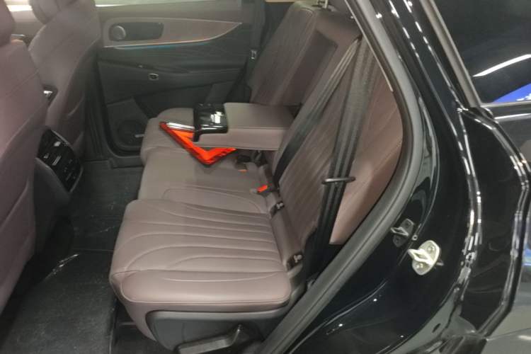 Used Chery Tiggo 9 C-DM 2025 1.5T 106KM Ultra-Enjoyment Version 5 Seats Lithium Iron Phosphate Left Rear Seat