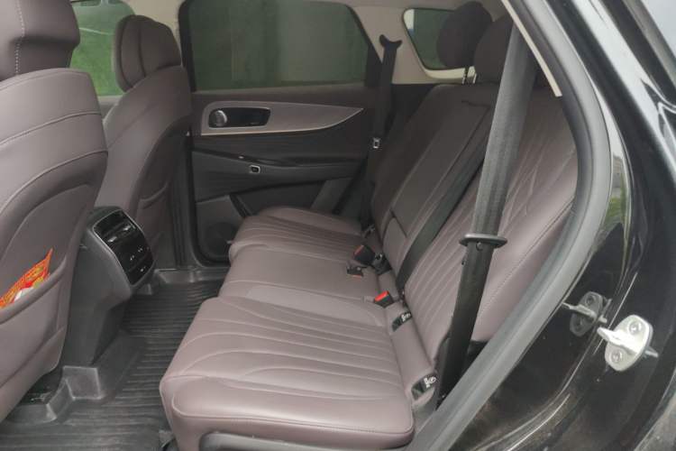Used Chery Tiggo 9 C-DM 2025 1.5T 106KM Enjoy Edition 5 Seats Lithium-Ion Battery Left Rear Seat