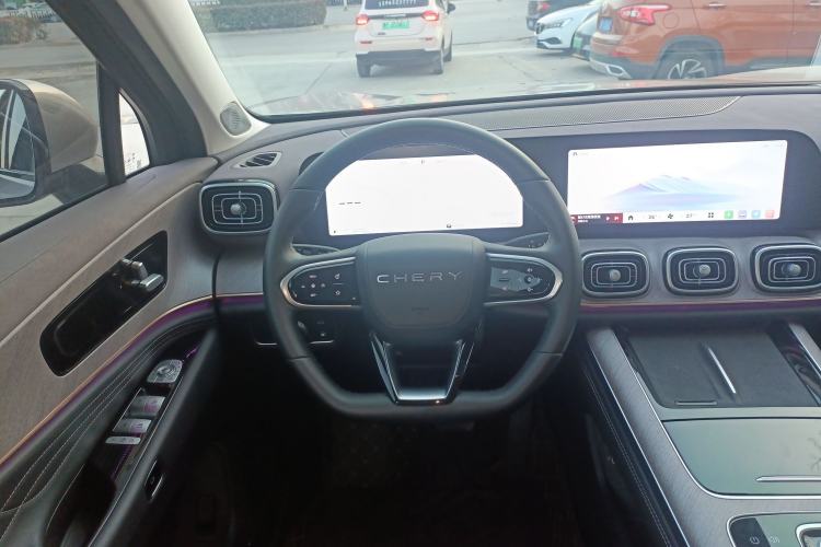 Used Chery Tiggo 9 C-DM 2025 1.5T 106KM Ultra-Enjoyment Version 5 Seats Lithium Iron Phosphate Steering Wheel