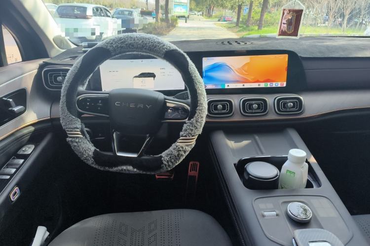 Used Chery Tiggo 9 C-DM 2025 1.5T 106KM Ultra-Comfort Edition 5 Seats Lithium-NMC Steering Wheel