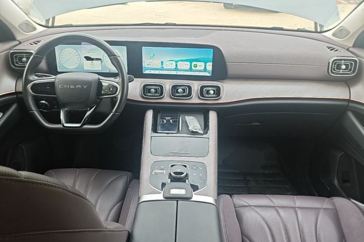 Used Chery Tiggo 9 C-DM 2025 1.5T 106KM Ultra-Comfort Edition 5 Seats Lithium-NMC Center Console