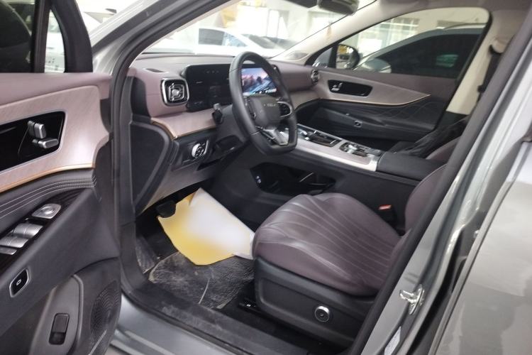Used Chery Tiggo 9 C-DM 2025 1.5T 106KM Ultra-Comfort Edition 5 Seats Lithium-NMC Driver Seat
