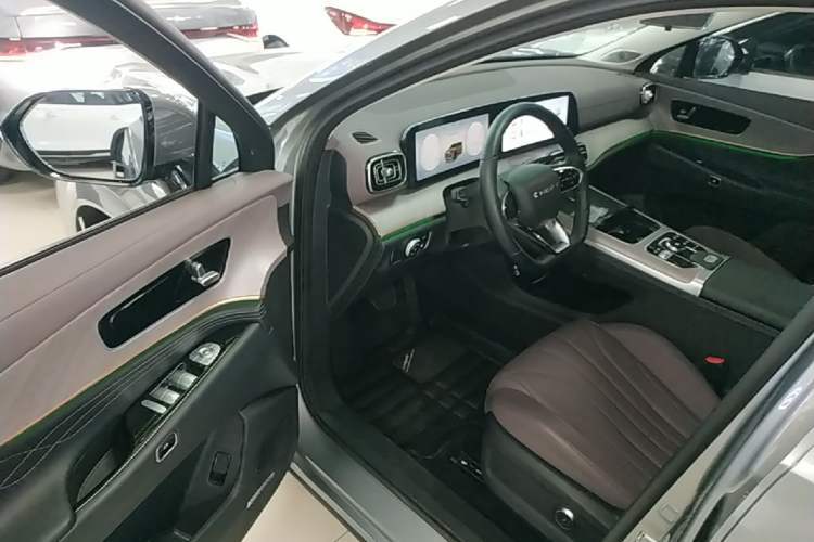 Used Chery Tiggo 9 C-DM 2025 1.5T 106KM Ultra-Comfort Edition 5 Seats Lithium-NMC Driver Seat