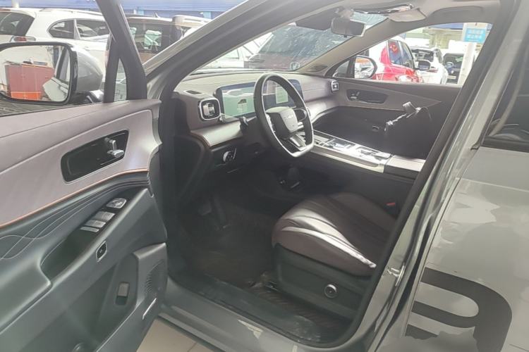 Used Chery Tiggo 9 C-DM 2025 1.5T 106KM Ultra-Comfort Edition 5 Seats Lithium-NMC Driver Seat