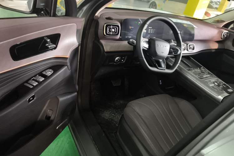 Used Chery Tiggo 9 C-DM 2025 1.5T 106KM Enjoy Edition 7 Seats Lithium Iron Phosphate Driver Seat