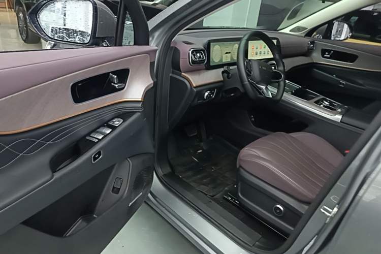 Used Chery Tiggo 9 C-DM 2025 1.5T 106KM Ultra-Comfort Edition 5 Seats Lithium-NMC Driver Seat