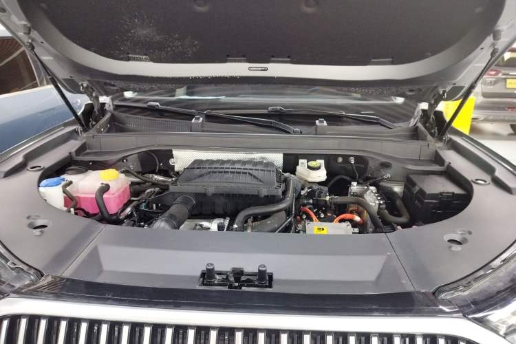 Used Chery Tiggo 9 C-DM 2025 1.5T 106KM Ultra-Comfort Edition 5 Seats Lithium-NMC Engine Bay