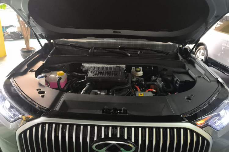 Used Chery Tiggo 9 C-DM 2025 1.5T 106KM Enjoy Edition 7 Seats Lithium Iron Phosphate Engine Bay