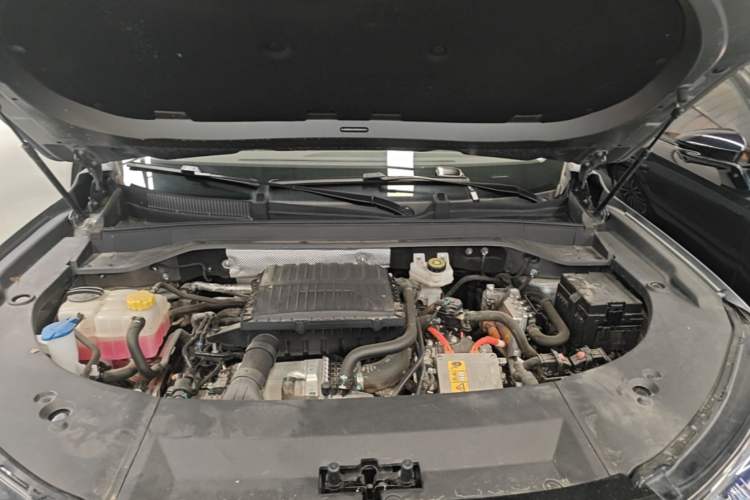 Used Chery Tiggo 9 C-DM 2025 1.5T 106KM Ultra-Comfort Edition 5 Seats Lithium-NMC Engine Bay