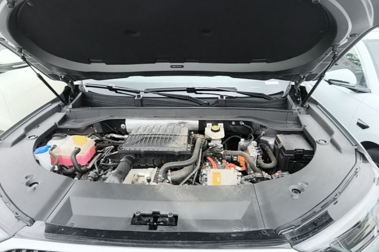 Used Chery Tiggo 9 C-DM 2025 1.5T 106KM Ultra-Enjoyment Version 5 Seats Lithium Iron Phosphate Engine Bay