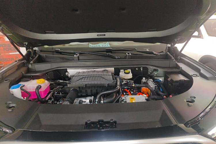 Used Chery Tiggo 9 C-DM 2025 1.5T 106KM Enjoy Edition 7 Seats Lithium Iron Phosphate Engine Bay