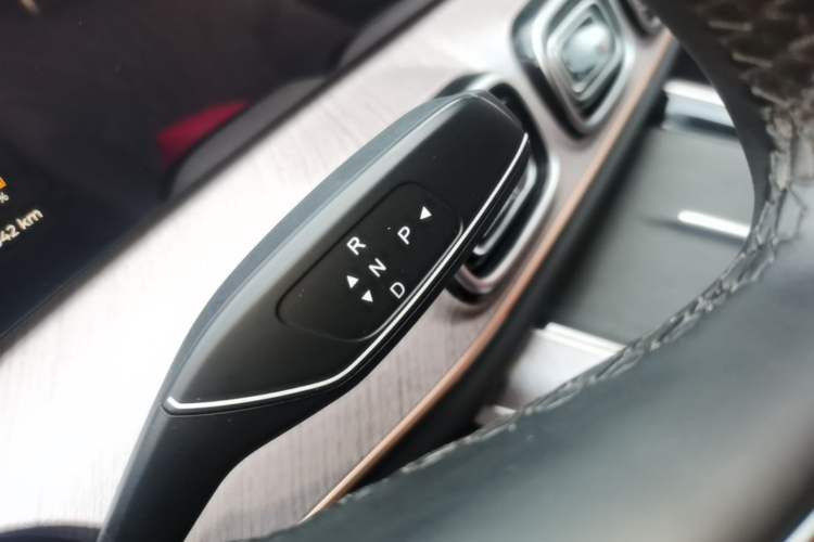 Used Chery Tiggo 9 C-DM 2025 1.5T 106KM Ultra-Comfort Edition 5 Seats Lithium-NMC Gear Lever