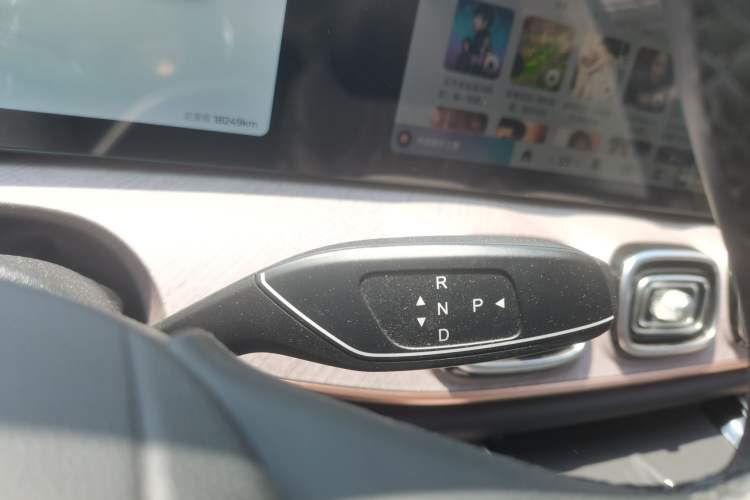 Used Chery Tiggo 9 C-DM 2025 1.5T 106KM Enjoy Edition 5 Seats Lithium-Ion Battery Gear Lever