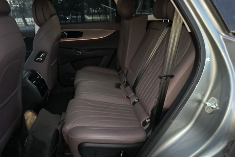 Used Chery Tiggo 9 C-DM 2025 1.5T 106KM Ultra-Comfort Edition 5 Seats Lithium-NMC Interior 4