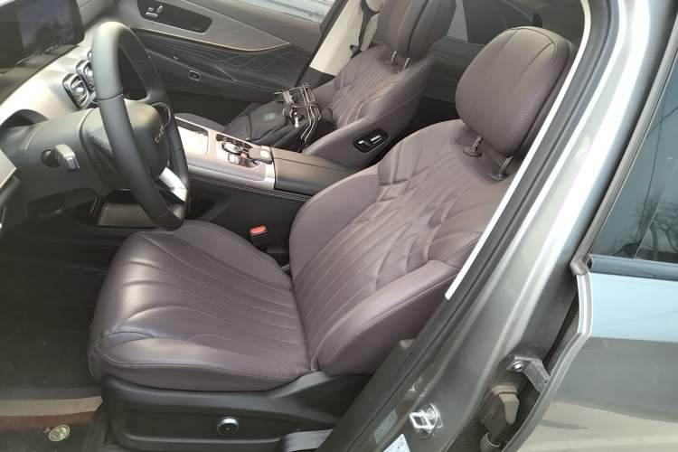 Used Chery Tiggo 9 C-DM 2025 1.5T 106KM Ultra-Comfort Edition 5 Seats Lithium-NMC Left Front Seat
