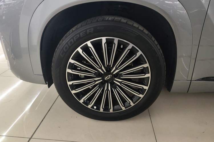Used Chery Tiggo 9 C-DM 2025 1.5T 106KM Ultra-Comfort Edition 5 Seats Lithium-NMC Left Front Wheel Hub