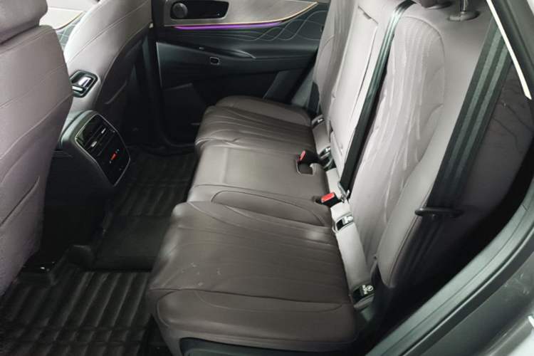 Used Chery Tiggo 9 C-DM 2025 1.5T 106KM Ultra-Comfort Edition 5 Seats Lithium-NMC Left Rear Seat