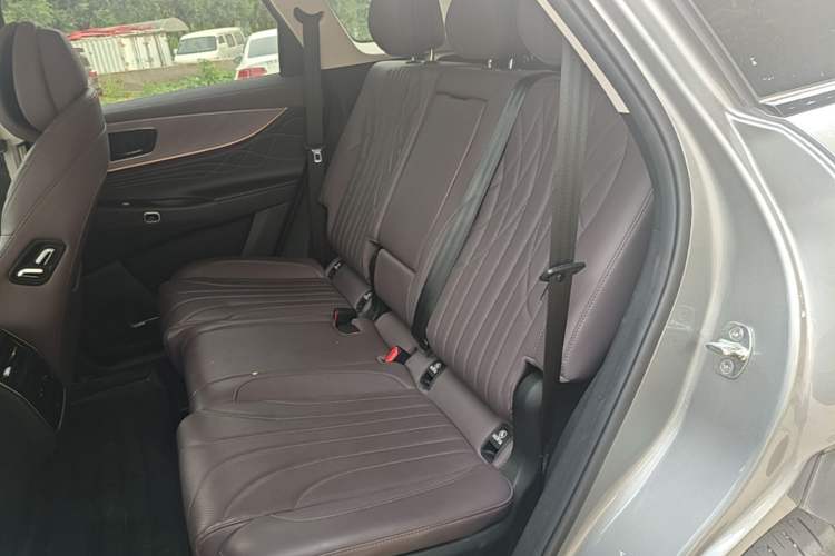 Used Chery Tiggo 9 C-DM 2025 1.5T 106KM Ultra-Comfort Edition 5 Seats Lithium-NMC Left Rear Seat