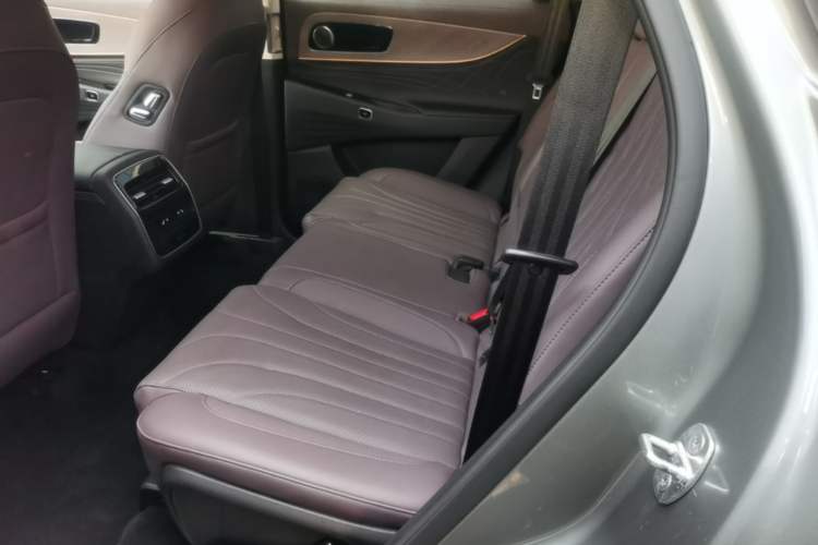Used Chery Tiggo 9 C-DM 2025 1.5T 106KM Ultra-Comfort Edition 5 Seats Lithium-NMC Left Rear Seat