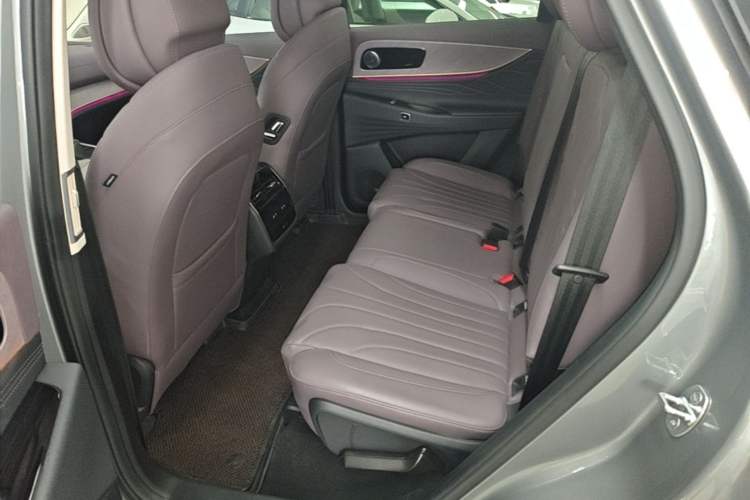 Used Chery Tiggo 9 C-DM 2025 1.5T 106KM Ultra-Comfort Edition 5 Seats Lithium-NMC Left Rear Seat