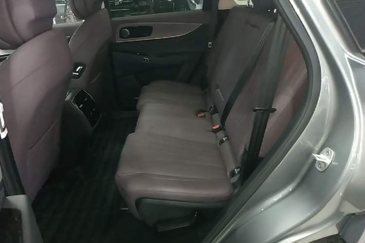Used Chery Tiggo 9 C-DM 2025 1.5T 106KM Ultra-Enjoyment Version 5 Seats Lithium Iron Phosphate Left Rear Seat