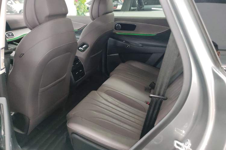 Used Chery Tiggo 9 C-DM 2025 1.5T 106KM Ultra-Comfort Edition 5 Seats Lithium-NMC Left Rear Seat