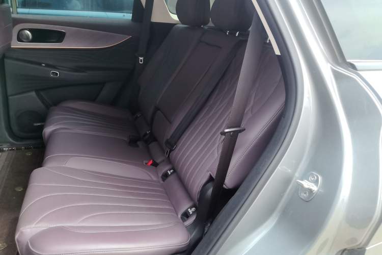 Used Chery Tiggo 9 C-DM 2025 1.5T 106KM Ultra-Comfort Edition 5 Seats Lithium-NMC Left Rear Seat