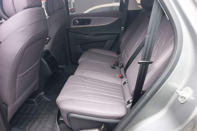 Used Chery Tiggo 9 C-DM 2025 1.5T 106KM Ultra-Comfort Edition 5 Seats Lithium-NMC Left Rear Seat