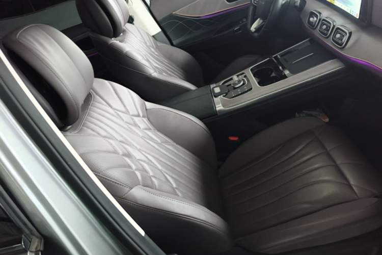 Used Chery Tiggo 9 C-DM 2025 1.5T 106KM Ultra-Comfort Edition 5 Seats Lithium-NMC Right Front Seat