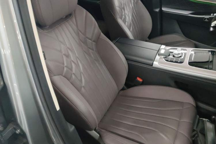 Used Chery Tiggo 9 C-DM 2025 1.5T 106KM Ultra-Comfort Edition 5 Seats Lithium-NMC Right Front Seat