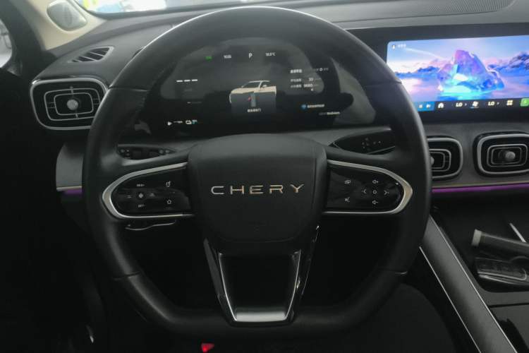 Used Chery Tiggo 9 C-DM 2025 1.5T 106KM Ultra-Comfort Edition 5 Seats Lithium-NMC Steering Wheel