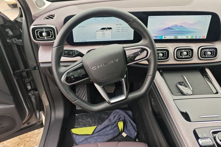 Used Chery Tiggo 9 C-DM 2025 1.5T 106KM Ultra-Comfort Edition 5 Seats Lithium-NMC Steering Wheel