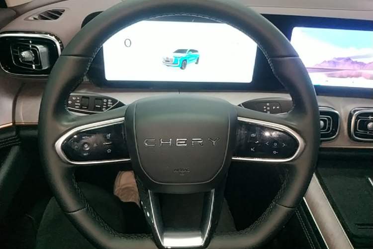 Used Chery Tiggo 9 C-DM 2025 1.5T 106KM Ultra-Enjoyment Version 5 Seats Lithium Iron Phosphate Steering Wheel