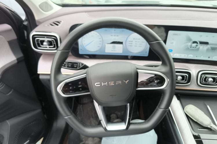 Used Chery Tiggo 9 C-DM 2025 1.5T 106KM Ultra-Enjoyment Version 5 Seats Lithium Iron Phosphate Steering Wheel