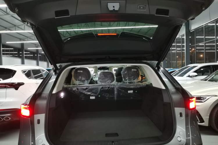 Used Chery Tiggo 9 C-DM 2025 1.5T 106KM Enjoy Edition 5 Seats Lithium-Ion Battery Trunk