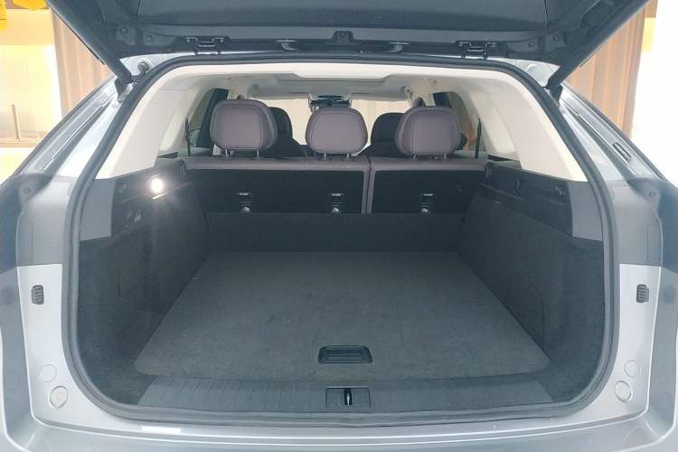 Used Chery Tiggo 9 C-DM 2025 1.5T 106KM Ultra-Comfort Edition 5 Seats Lithium-NMC Trunk