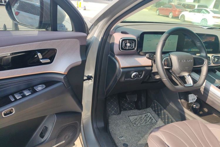 Used Chery Tiggo 9 C-DM 2025 1.5T 106KM Ultra-Comfort Edition 5 Seats Lithium-NMC Driver Seat