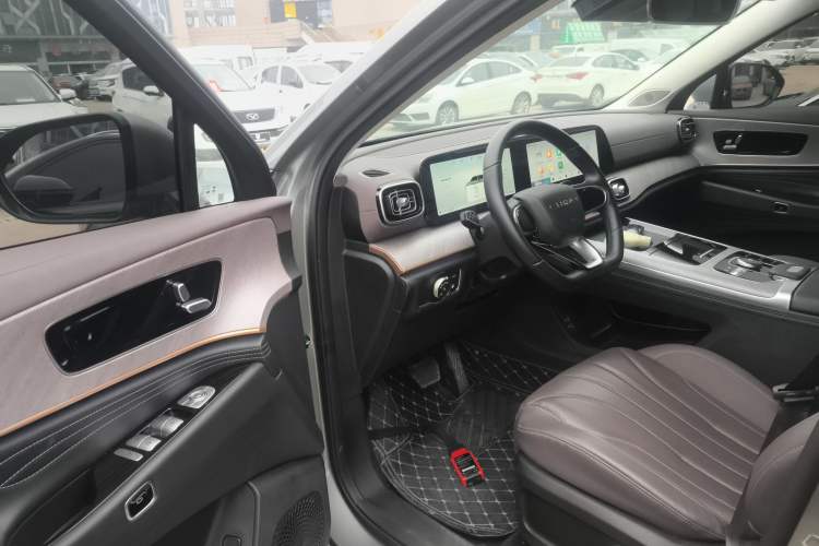 Used Chery Tiggo 9 C-DM 2025 1.5T 106KM Ultra-Comfort Edition 5 Seats Lithium-NMC Driver Seat
