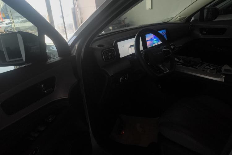 Used Chery Tiggo 9 C-DM 2025 1.5T 106KM Ultra-Comfort Edition 5 Seats Lithium-NMC Driver Seat