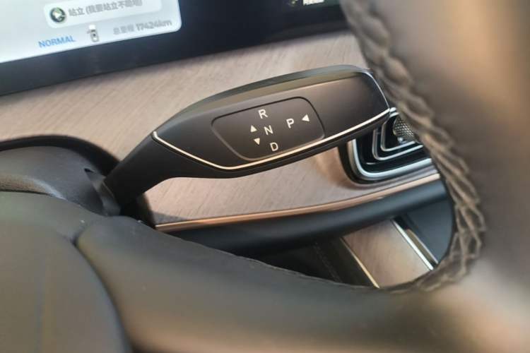 Used Chery Tiggo 9 C-DM 2025 1.5T 106KM Ultra-Comfort Edition 5 Seats Lithium-NMC Gear Lever