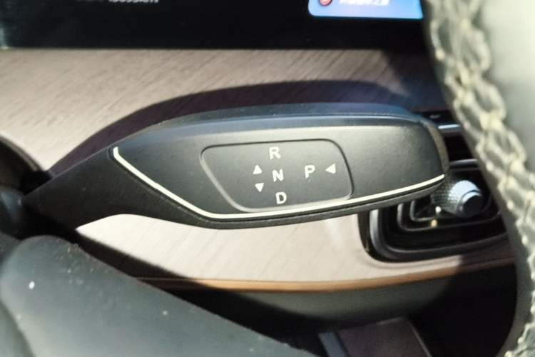 Used Chery Tiggo 9 C-DM 2025 1.5T 106KM Ultra-Comfort Edition 5 Seats Lithium-NMC Gear Lever
