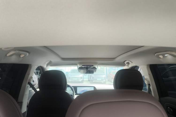 Used Chery Tiggo 9 C-DM 2025 1.5T 106KM Ultra-Comfort Edition 5 Seats Lithium-NMC Headliner