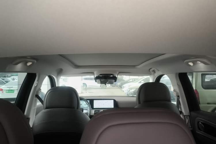 Used Chery Tiggo 9 C-DM 2025 1.5T 106KM Ultra-Comfort Edition 5 Seats Lithium-NMC Headliner