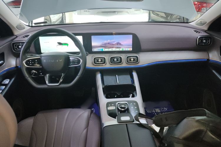 Used Chery Tiggo 9 C-DM 2025 1.5T 106KM Ultra-Comfort Edition 5 Seats Lithium-NMC Interior 2