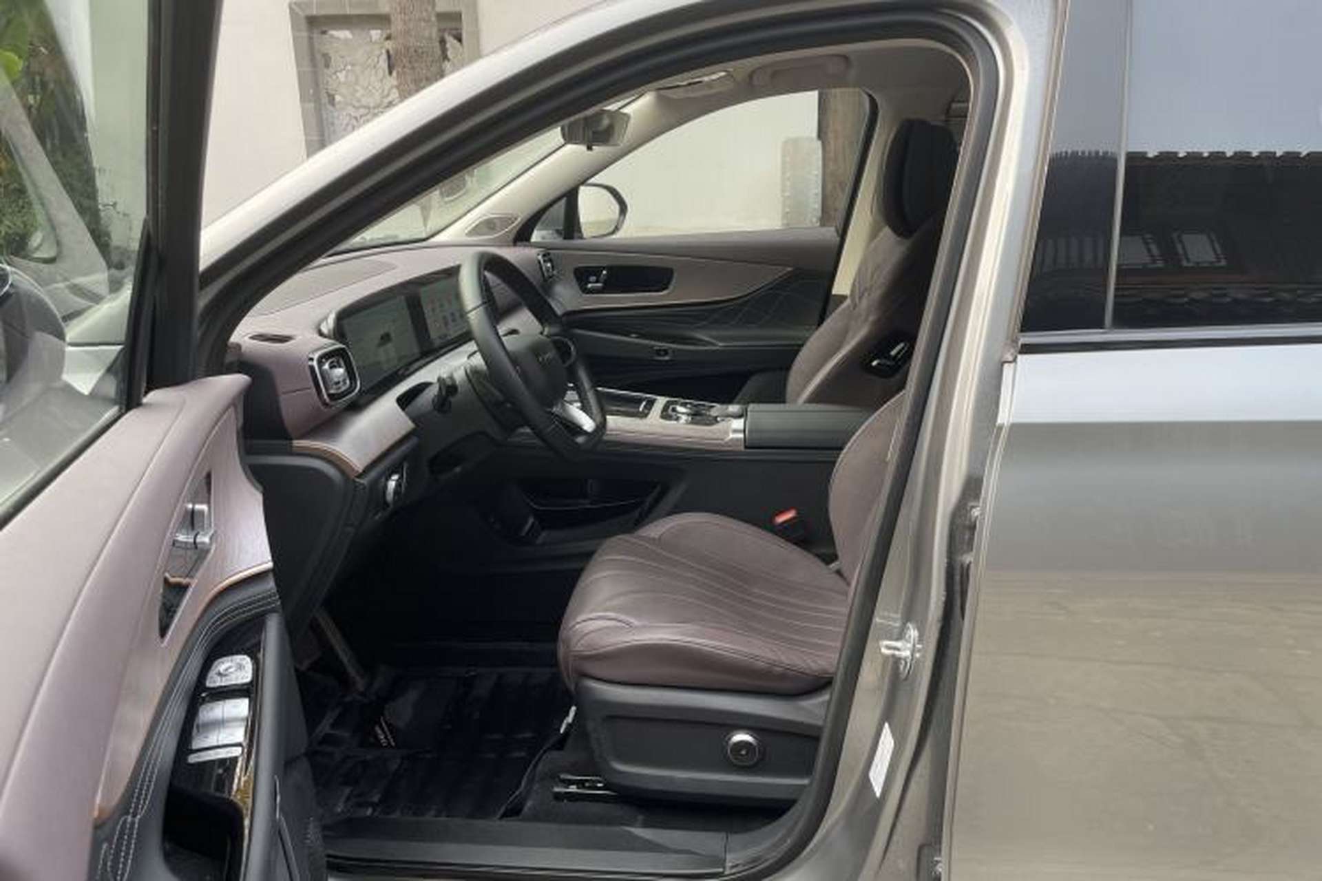 Used Chery Tiggo 9 C-DM 2025 1.5T 106KM Ultra-Comfort Edition 5 Seats Lithium-NMC Left Front Seat