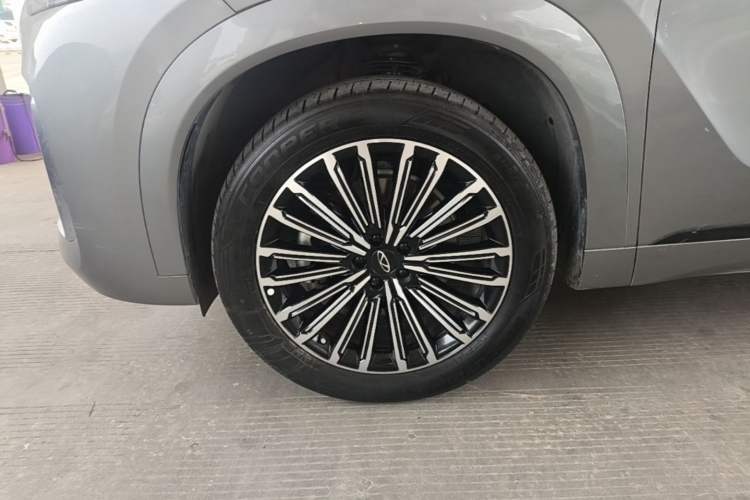Used Chery Tiggo 9 C-DM 2025 1.5T 106KM Ultra-Comfort Edition 5 Seats Lithium-NMC Left Front Wheel Hub