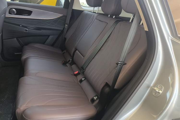 Used Chery Tiggo 9 C-DM 2025 1.5T 106KM Ultra-Comfort Edition 5 Seats Lithium-NMC Left Rear Seat