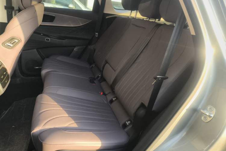 Used Chery Tiggo 9 C-DM 2025 1.5T 106KM Ultra-Comfort Edition 5 Seats Lithium-NMC Left Rear Seat